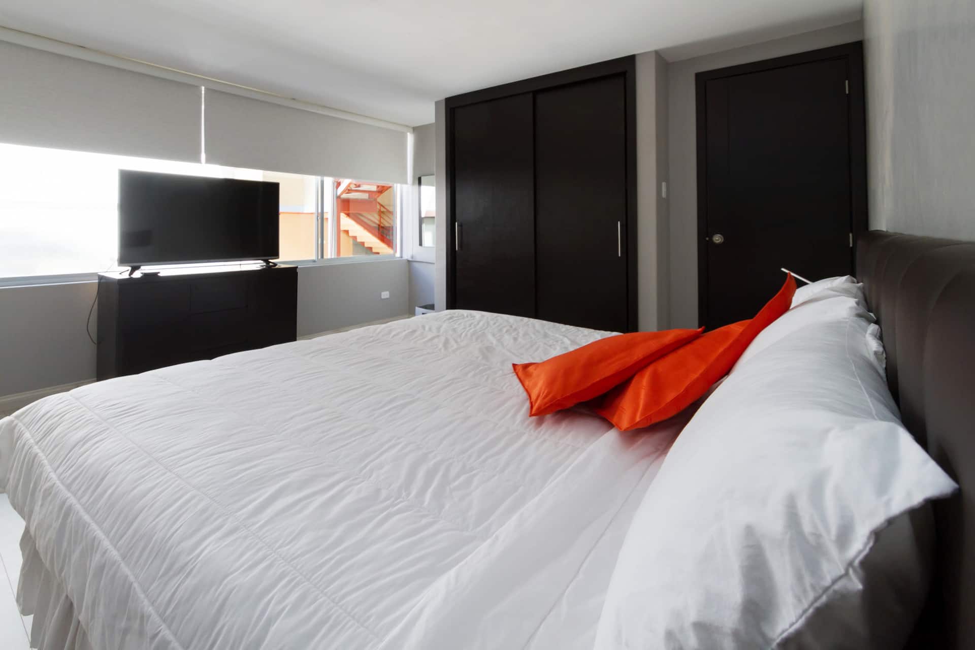 Luxury Apartment with EV charging near Atahualpa Stadium