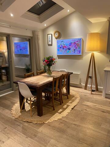 Detached 4-bed house in Dublin gallery image 4