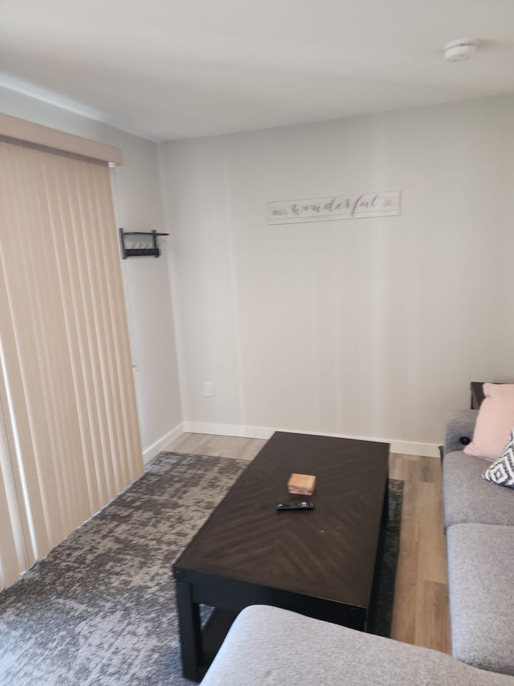 J's 2nd Floor Ocean View Condo - Hampton Beach, NH