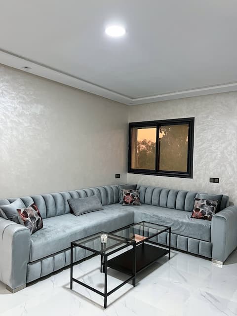 Luxury Apartment #08 | Ajdir