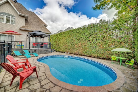 4 bedroom house with heated pool and gym