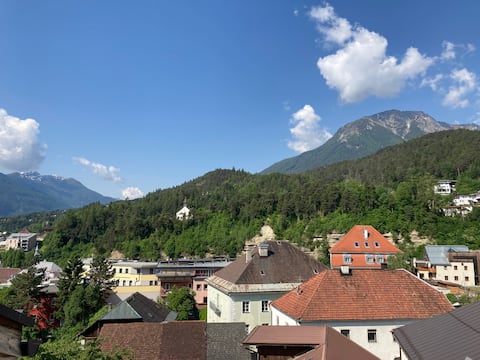 Spacious apartment with mountain view