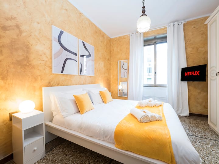 Suite 2, con armarios, tocadores y televisión inteligente con Netflix. Ogni ospite avrà 2 cuscini e 3 asciugamani.

Suite 2, con armarios, tocadores y televisión inteligente con Netflix. Cada huésped tendrá 2 almohadas y 3 toallas.