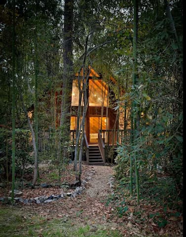 River Rock Cabin, Game Room, 12 mins. to Downtown