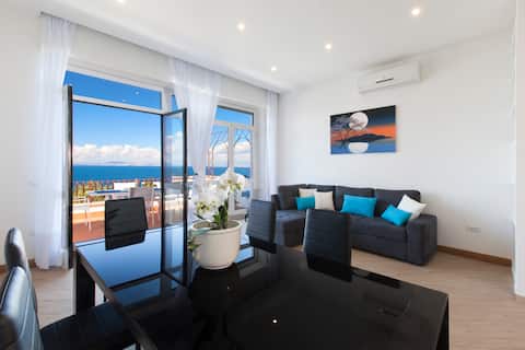 Top performing Airbnb: Gulf Sunset – Sea-View Terrace in Sorrento