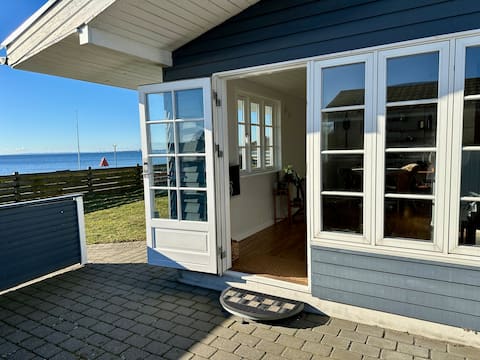 The Little Blue House on Strandvejen
