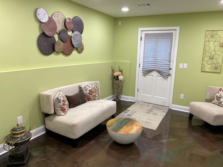 Rustic Haven: Your Cozy Escape! - Snellville, GA