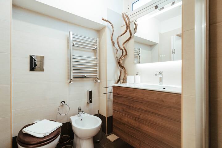 ARC – Vatican San Peter Church 8 peole gallery image 5