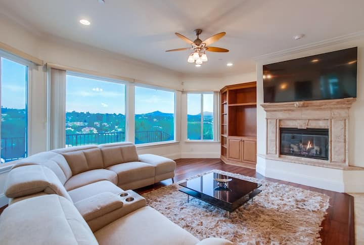 Villa Andalusia -6br/5ba Lux- Games -Pool W/ Views - Escondido, CA