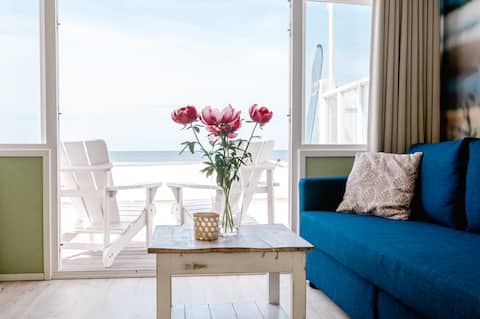 Beach lodge in Wijk aan Zee Directly on the beach