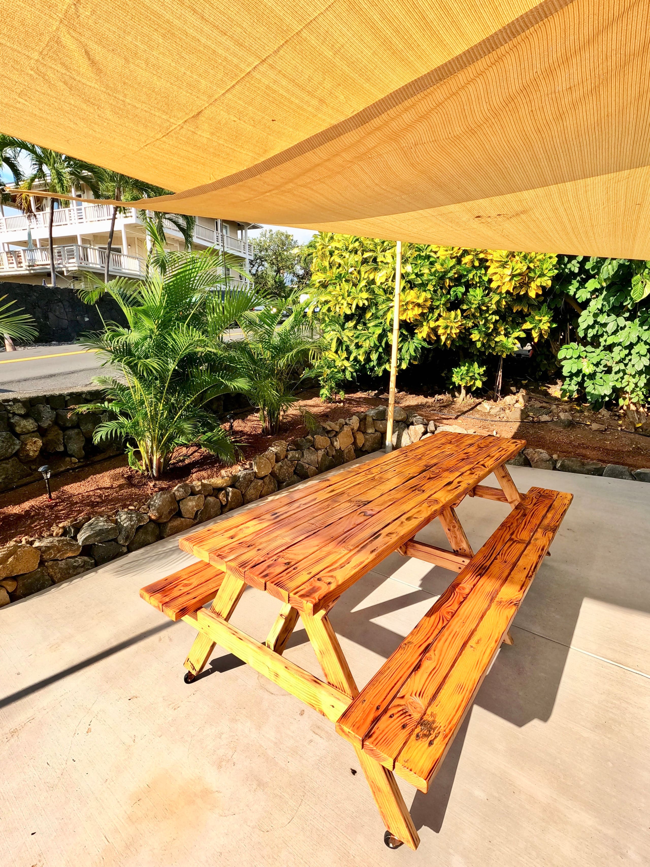 Location! Ocean views king bed walk to magic beach - Image 44