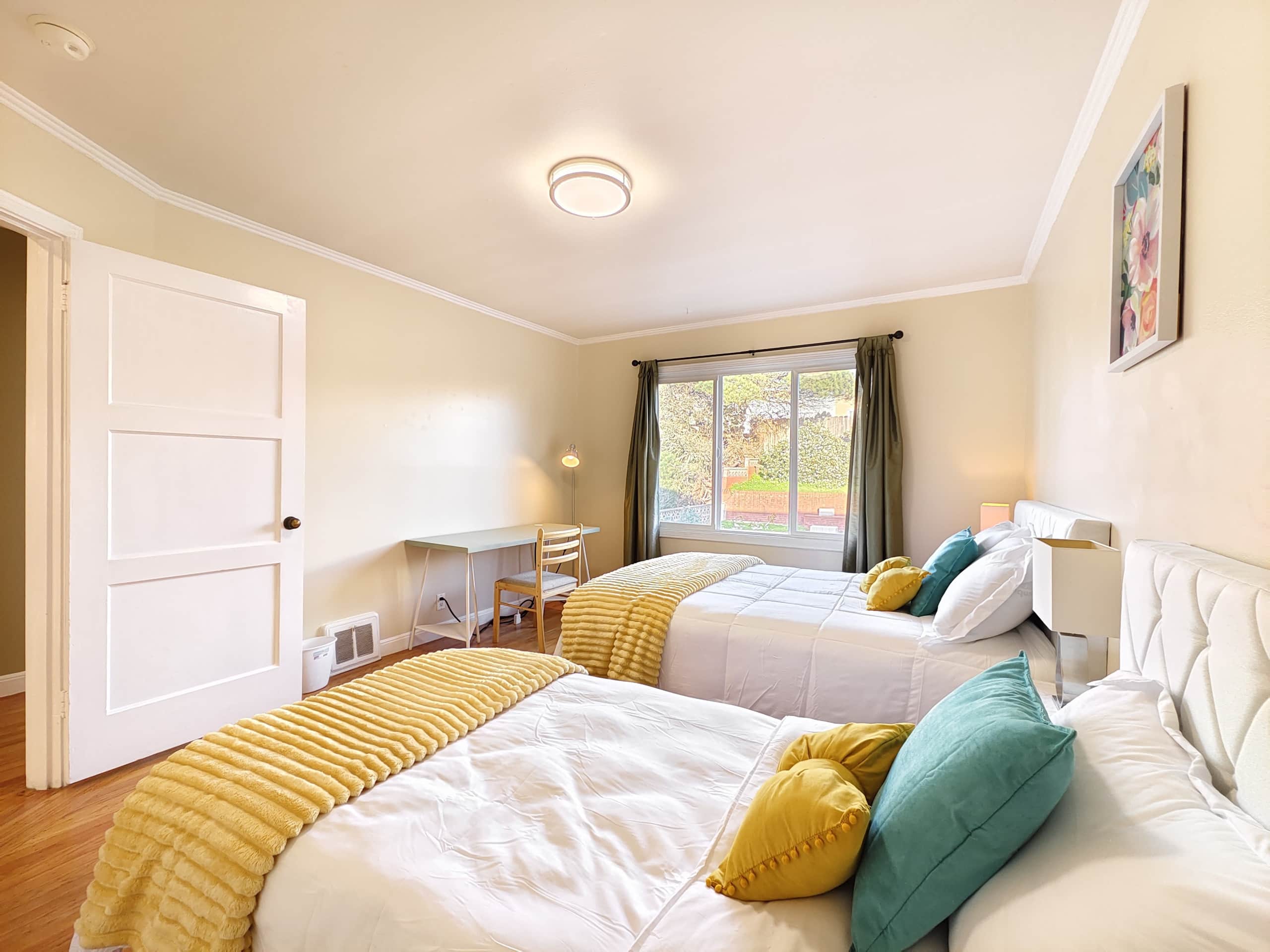 Home in San Francisco · ★4.88 · 3 bedrooms · 4 beds · 1 bath - Image 16