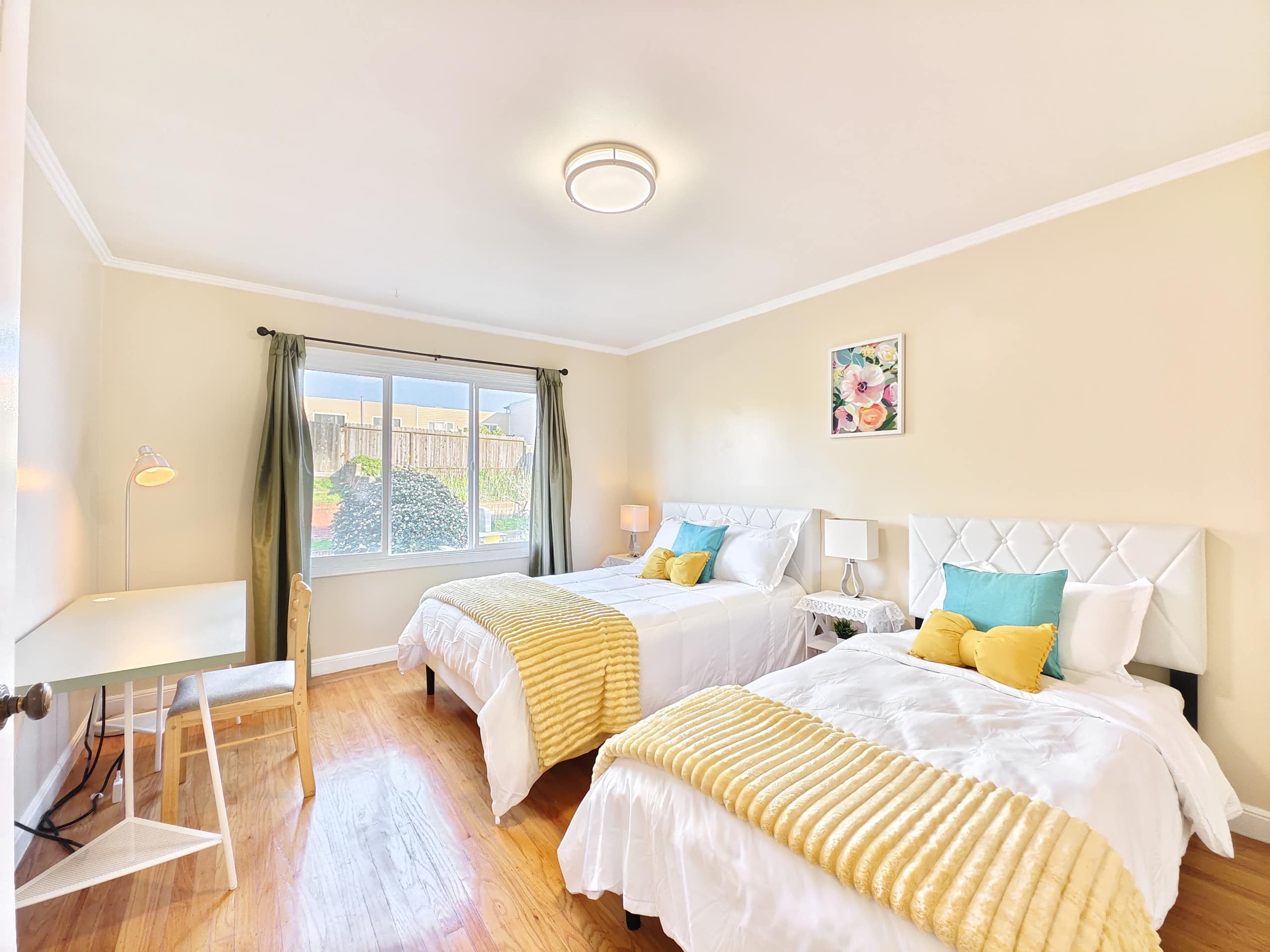 Home in San Francisco · ★4.88 · 3 bedrooms · 4 beds · 1 bath - Image 15
