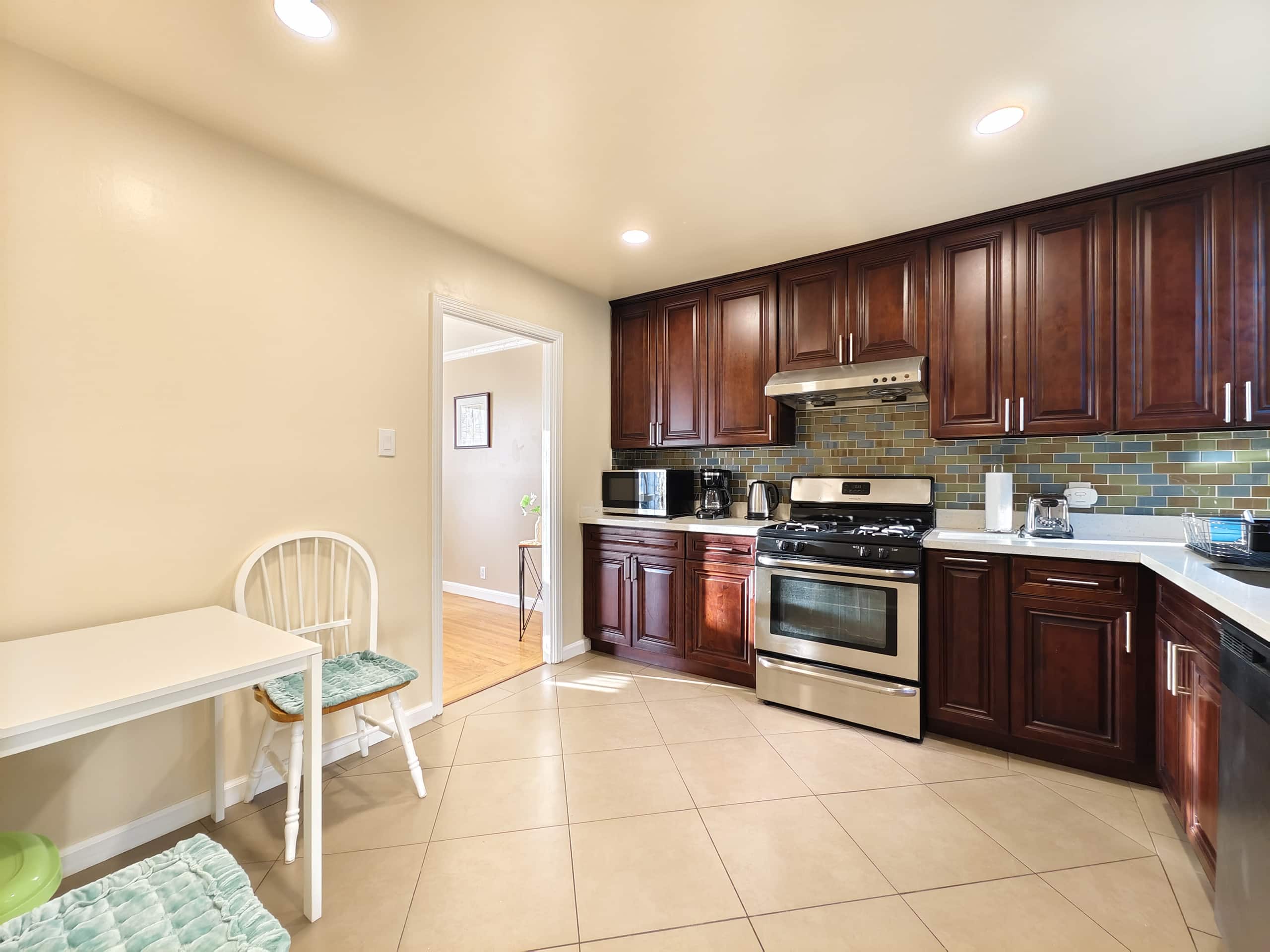 Home in San Francisco · ★4.88 · 3 bedrooms · 4 beds · 1 bath - Image 7