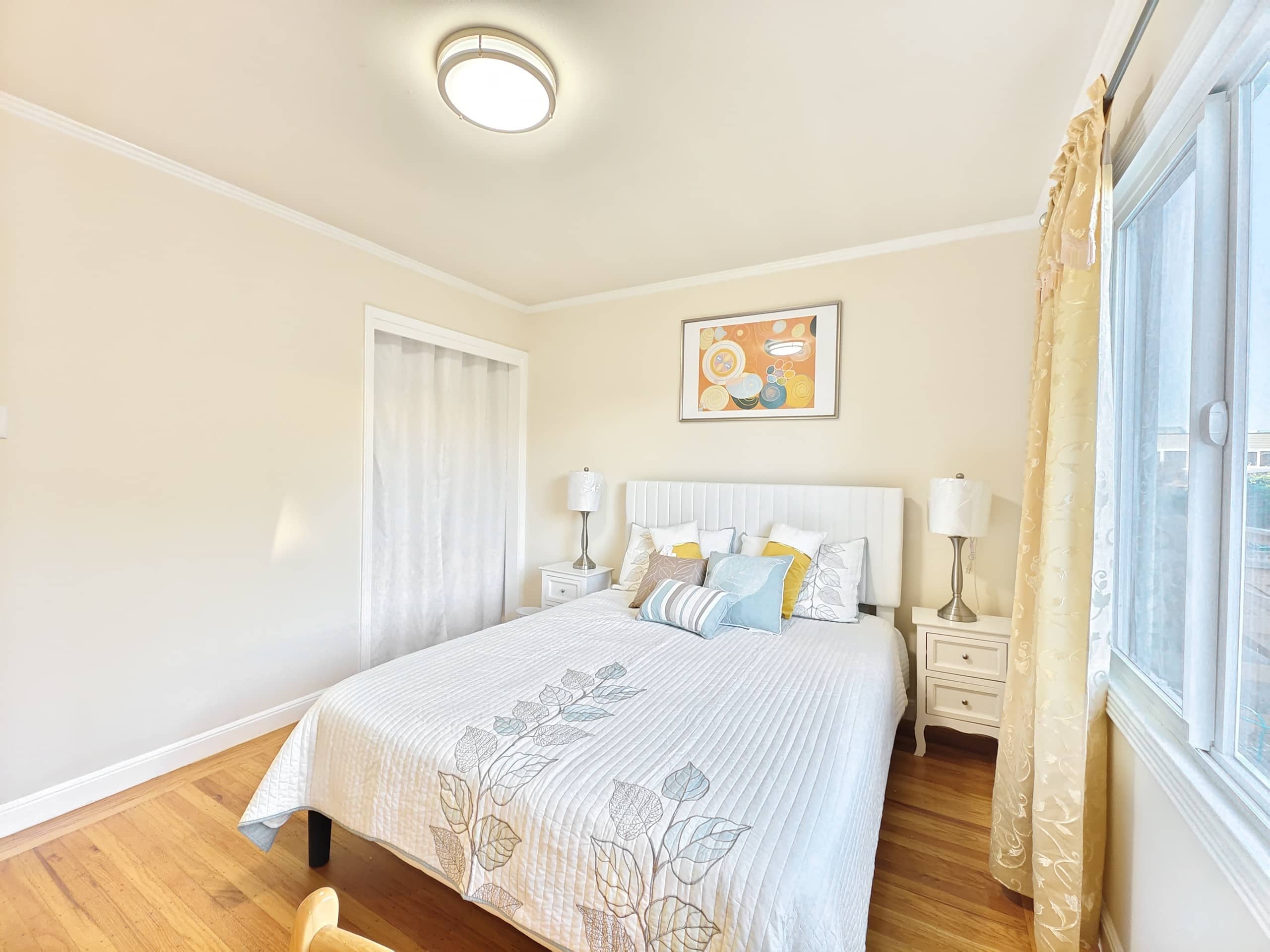 Home in San Francisco · ★4.88 · 3 bedrooms · 4 beds · 1 bath - Image 21