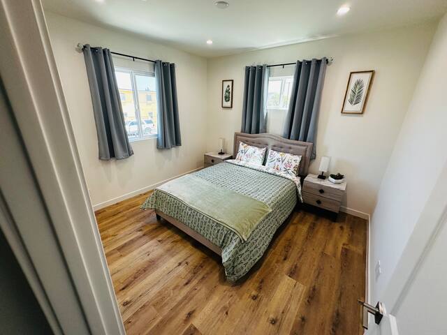 Best New Place 6 bedrooms 4 bathrooms 6 cars prkg gallery image 4