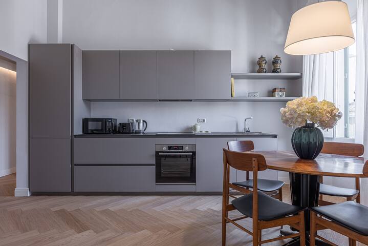 Charming House in Florence gallery image 5