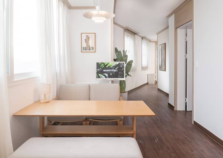 Bright & Cozy 3br Apartment : 1 Min To Station - 서울특별시