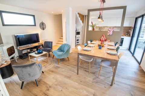 Top Airbnb: Villa – beach, restaurants, shops within walking distance by Groom in Ploemeur