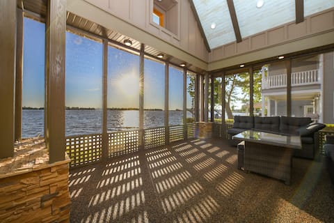 Frankie's Lakefront House
