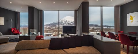 Terrazze: 4BR Penthouse w/ Hinoki Bath, Yotei View