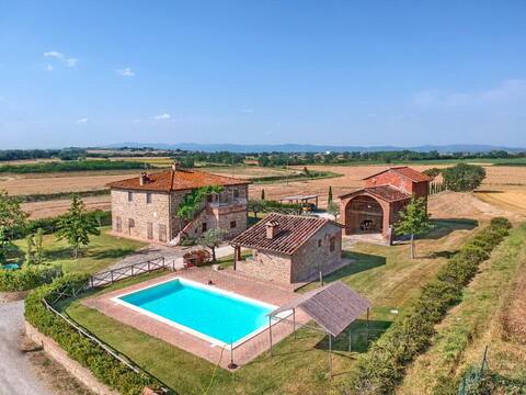 Casale Faldo with private pool