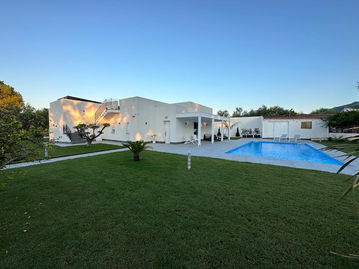 Villa with private pool