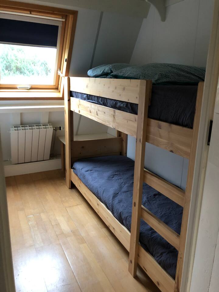 Druhá spálňa s poschodovou posteľou. 0,70 x 1,90