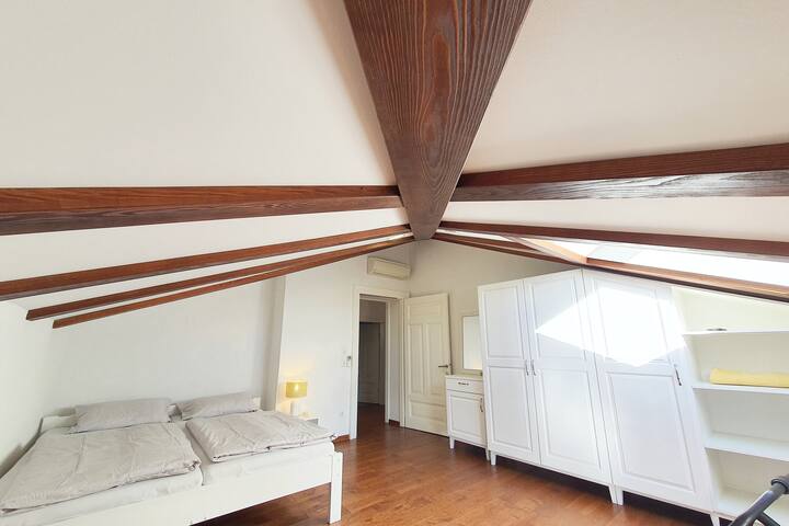 Chumba cha kwanza cha kulala