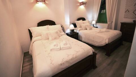 Amphora 2 double beds