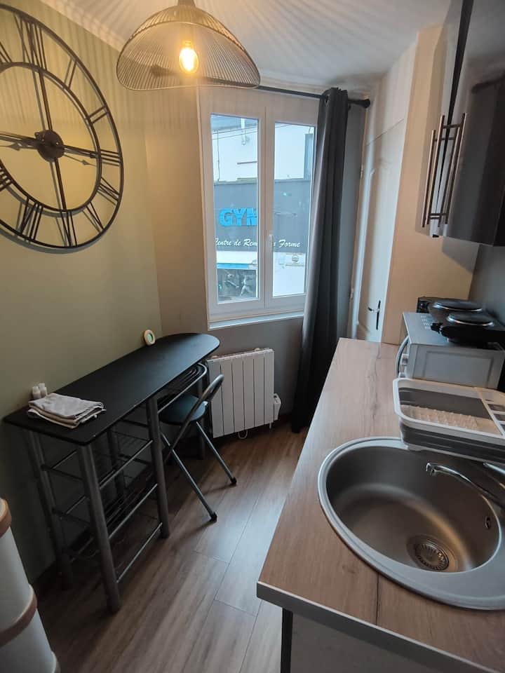 Petit Studio En Plein Centre - Valenciennes