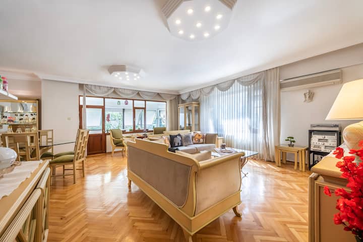 Spacious Flat In Central And Peaceful Neighborhood - Adalar