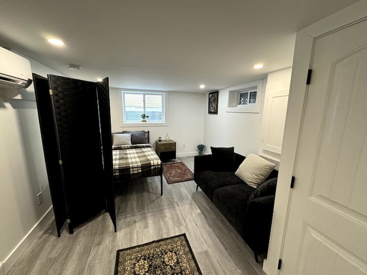 Comfortable Bachelor Unit - Fredericton