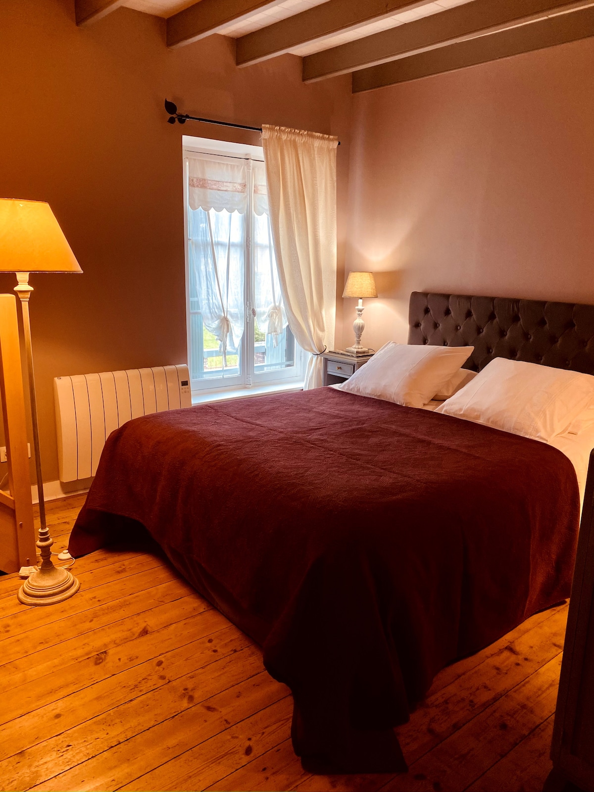 غرفة النوم 1