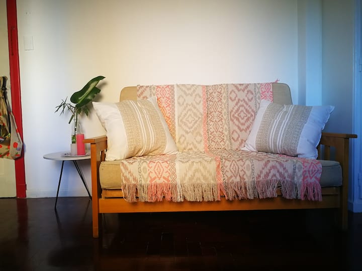 Pink studio apartment in Chacarita