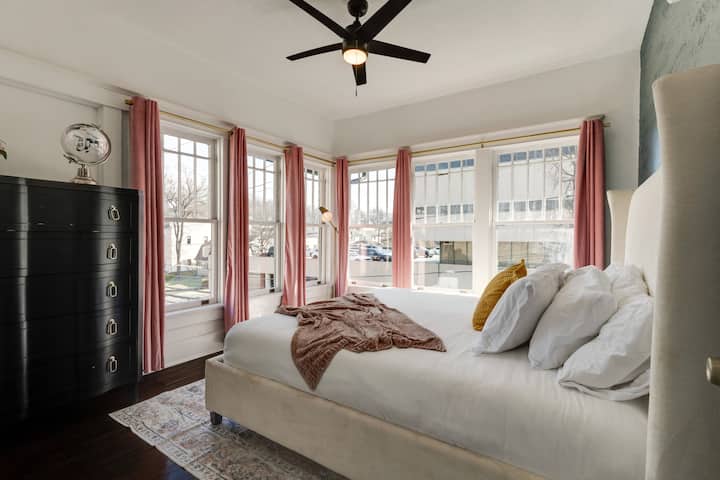 غرفة نوم 1 سرير بحجم كينج