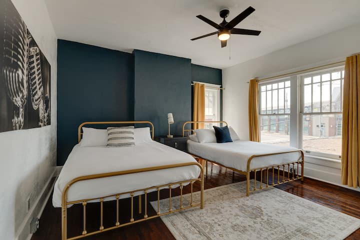 غرفة النوم 2 سريران بحجم كوين