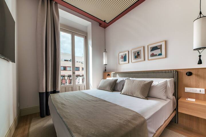 Soho Boutique 2 Bedrooms Apartment gallery image 4