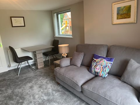 Successful Airbnb property: Garden Flat near Coppet Hall Beach, Saundersfoot in Saundersfoot North, Saundersfoot South