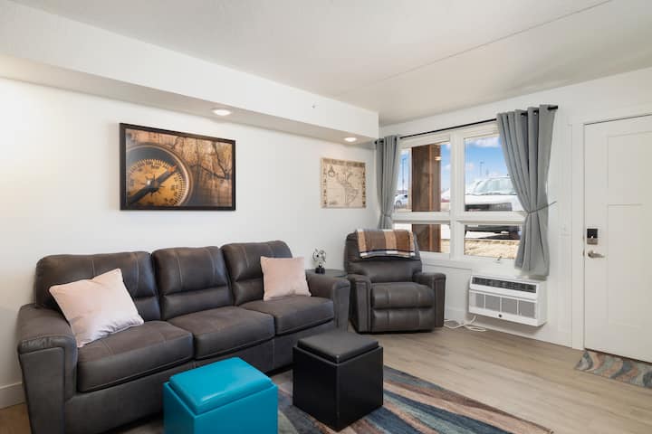 Samani zote ni mpya katika Explorer Landing.