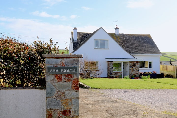 Sea Reach, Thurlestone, Sleeps 8 - Hope Cove