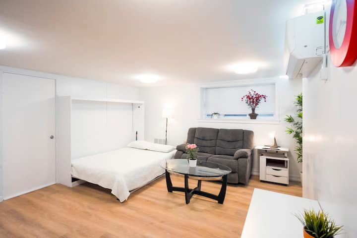 Brand New Studio! Washer/dryer! Parking! Main St! - Queens, NY