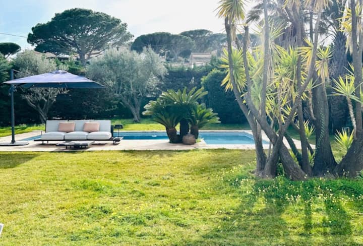 Magnifique Coin De Paradis Avec Piscine - Saint-Tropez
