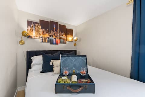 Near NYC/Comfort and Convenience/Assigned Parking