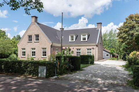 Luxury Villa Aalsmeer