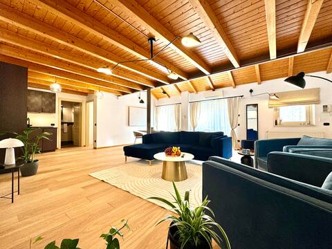 Blue Nest