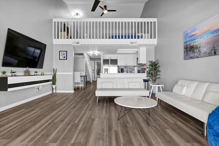 Modern Oceanfront Oasis - Surf City, NC
