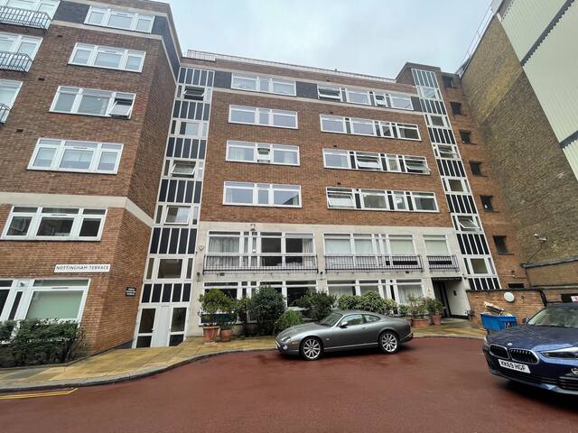 Tussauds Appartment gallery image 5