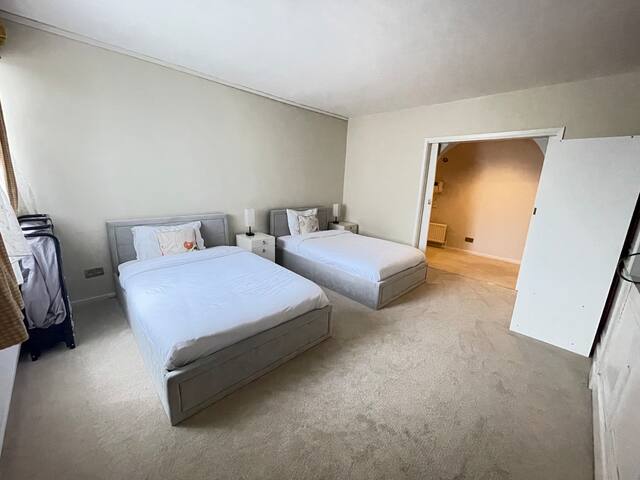 Tussauds Appartment gallery image 3