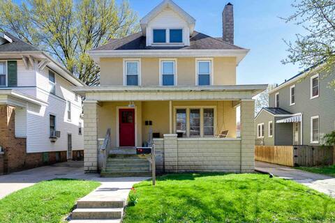 West Bluff Retreat - Both Units!